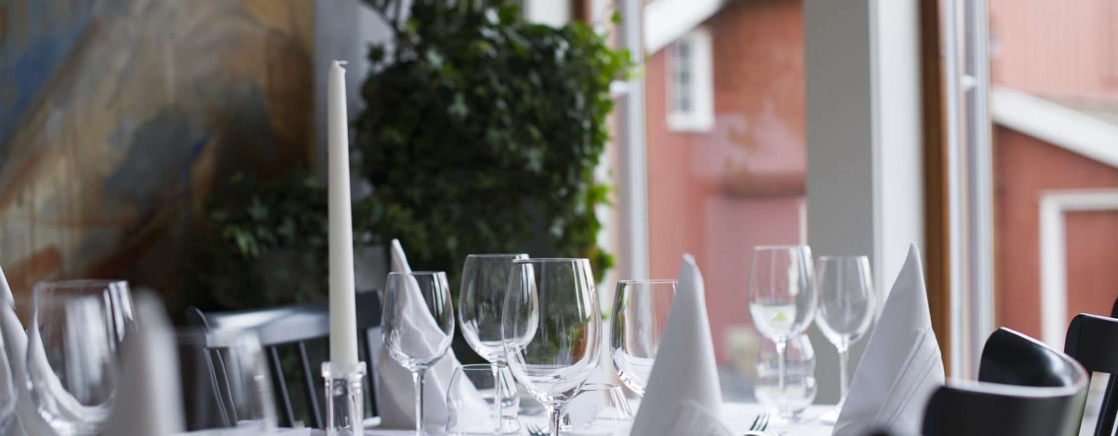 Dekket bord i spisesalen